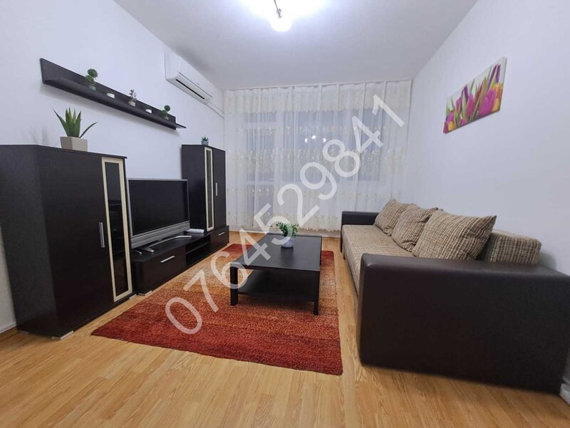 Berceni - Grand Arena, Bd. Alexandru Obregia, renovat recent.